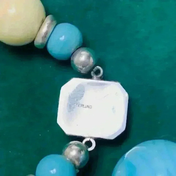 1950 S VINTAGE AQUA BLUE BEADS AND STERLING NECKLACE - Picture 3 of 5
